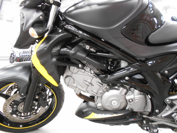 2014 Suzuki SFV 650 Gladius, чёрный, 430000 рублей - вид 16