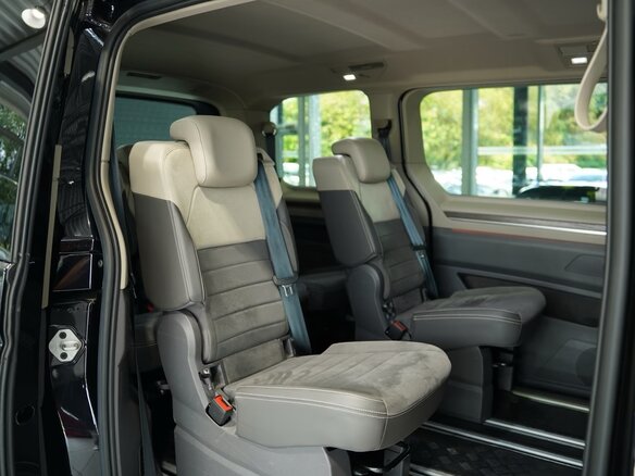 2023 Volkswagen Multivan T7, чёрный, 4790007 рублей - вид 15