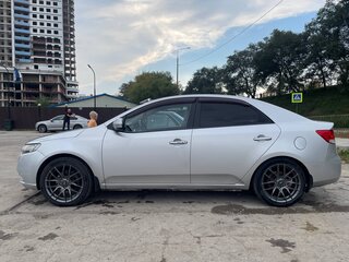 2012 Kia Cerato 6-speed II, серебристый, 920000 рублей, вид 4