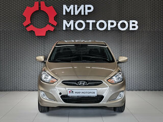 2013 Hyundai Solaris I, бежевый, 850000 рублей, вид 2