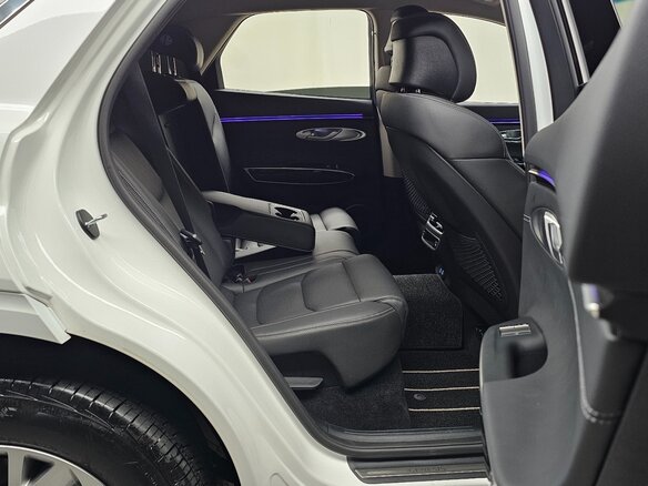 2025 Genesis GV70 I Рестайлинг, белый, 7476000 рублей - вид 14