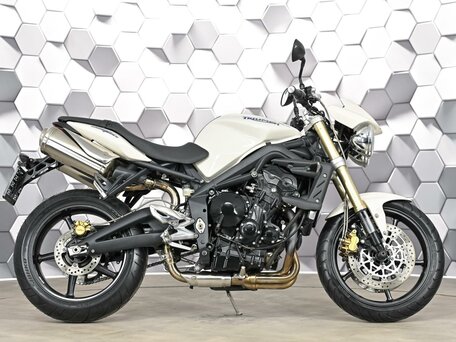 2008 Triumph Street Triple, белый, 449000 рублей, вид 3