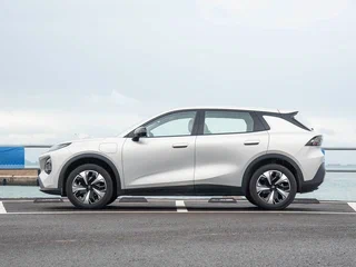 2026 Changan Qiyuan Q05 51.9 kWh II, серебристый, 2281156 рублей, вид 4