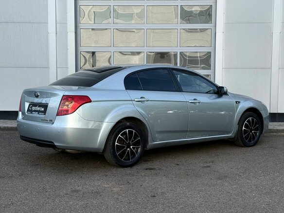 2012 FAW Besturn B50 I, серебристый, 330000 рублей - вид 4