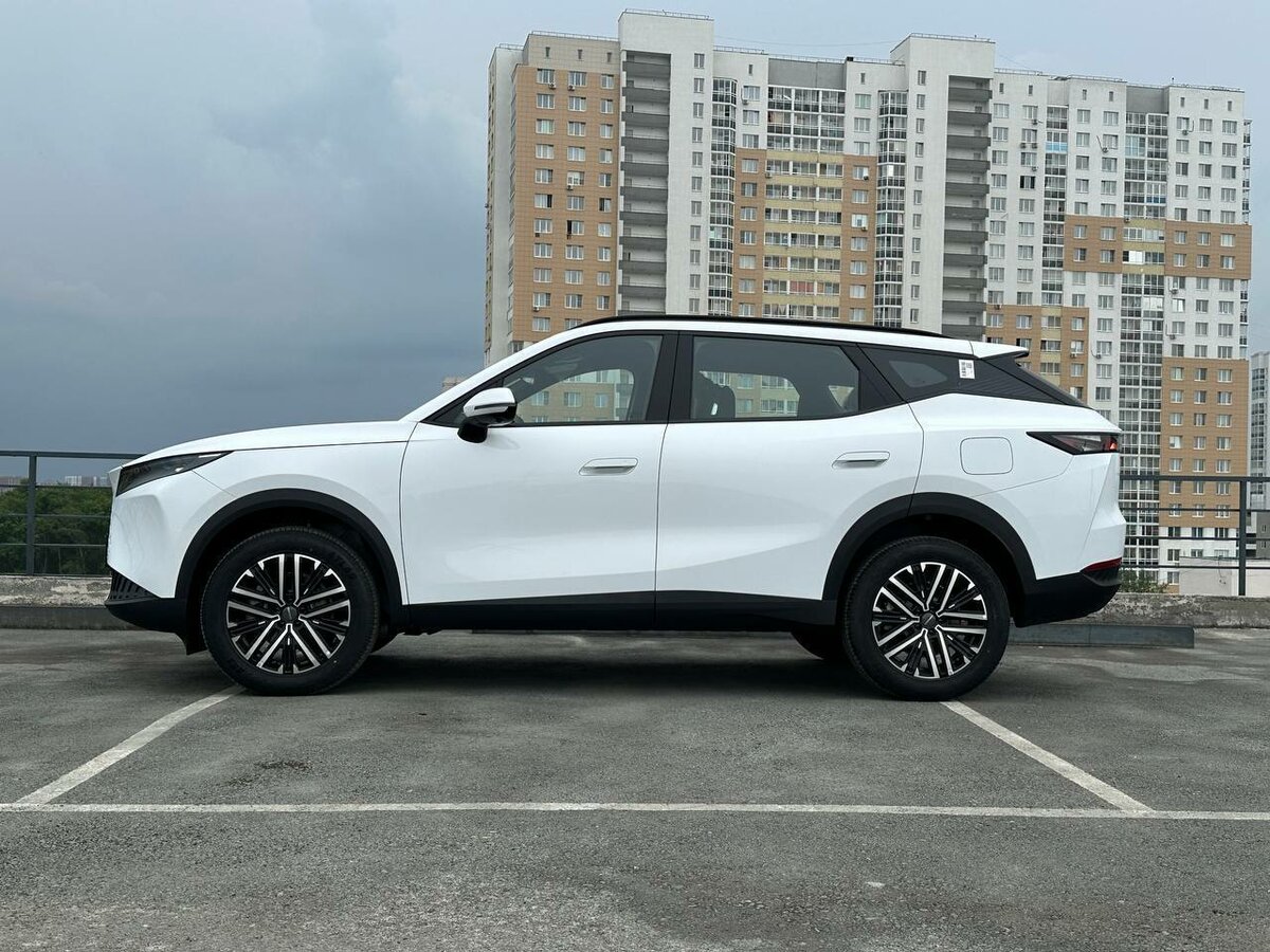 Открыть фотографии: Omoda C7