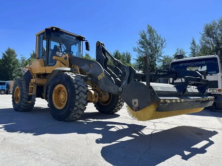 2010 Volvo L90, 7450000 рублей, вид 5