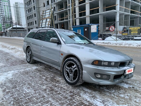 1998 Mitsubishi Legnum, серый, 410000 рублей - вид 3