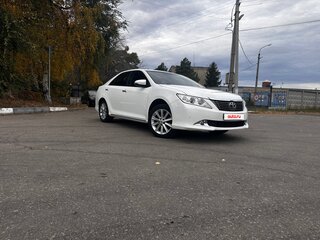 2013 Toyota Camry VII (XV50), белый, 1400000 рублей, вид 5