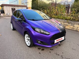 2017 Ford Fiesta Mk6 Рестайлинг, красный, 890000 рублей, вид 1
