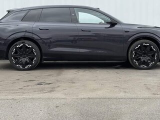 2026 Audi E7X, чёрный, 7830757 рублей, вид 3
