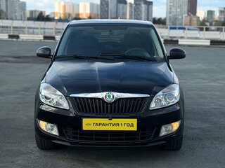 2011 Skoda Fabia II Рестайлинг, чёрный, 465000 рублей, вид 2