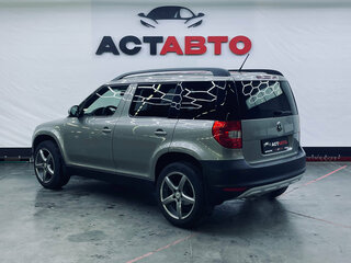 2012 Skoda Yeti I, бежевый, 850000 рублей, вид 4