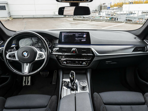 2020 BMW 5 серии 520d xDrive VII (G30/G31/G38) Рестайлинг, белый, 4570000 рублей - вид 15