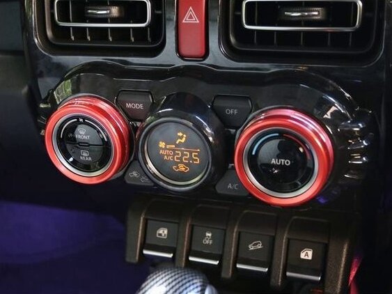 2023 Suzuki Jimny Kei car IV, серебристый - вид 13