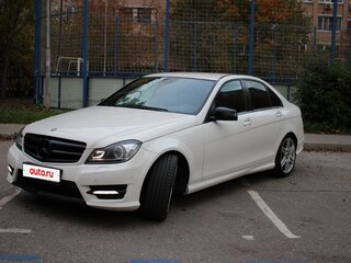 2011 Mercedes-Benz C-Класс 200 III (W204) Рестайлинг, белый, 1590000 рублей, вид 1