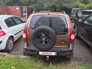 2018 Chevrolet Niva I Рестайлинг, коричневый, 820000 рублей, вид 3
