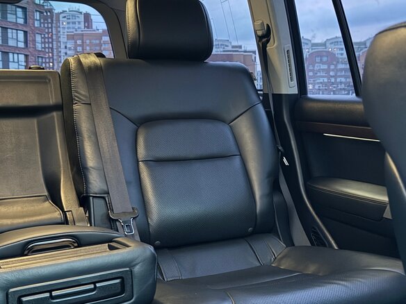 2016 Toyota Land Cruiser 200 Series Рестайлинг 2, белый - вид 11