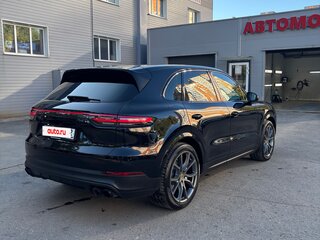 2020 Porsche Cayenne III, чёрный, 6970000 рублей, вид 3