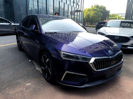 2021 Skoda Octavia IV (A8), фиолетовый, 2160000 рублей, вид 2