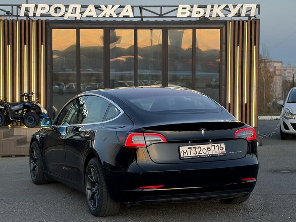2018 Tesla Model 3 Long Range I, чёрный, 3000000 рублей - вид 5