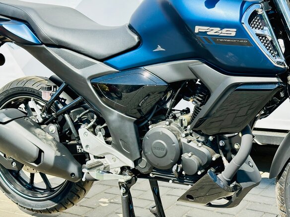 2024 Yamaha FZ-S FI, синий, 350000 рублей - вид 9