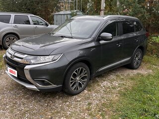 2017 Mitsubishi Outlander III Рестайлинг 2, серый, 1845000 рублей, вид 1