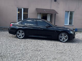 2015 BMW 3 серии 320i xDrive VI (F3x) Рестайлинг, чёрный, 2350000 рублей, вид 2
