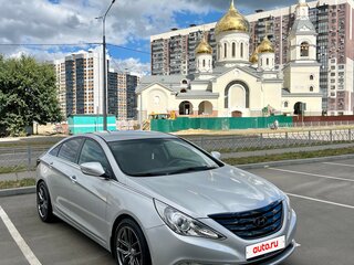 2011 Hyundai Sonata VI (YF), серебристый, 1400000 рублей, вид 5