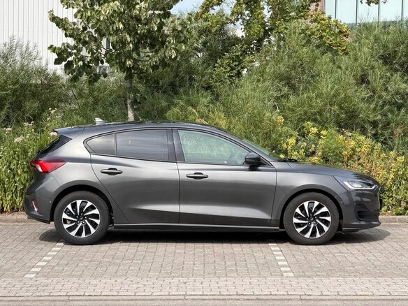 2022 Ford Focus IV Рестайлинг, серый, 2400000 рублей - вид 6