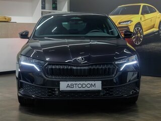 2025 Skoda Octavia IV (A8) Рестайлинг, чёрный, 4990000 рублей, вид 2