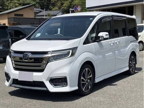 2021 Honda Stepwgn Spada V Рестайлинг, белый