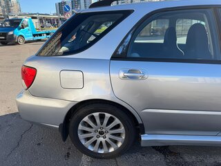 2005 Subaru Impreza II Рестайлинг 1, серебристый, 550000 рублей, вид 4