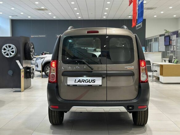 2026 Lada (ВАЗ) Largus Cross I Рестайлинг, коричневый, 2017000 рублей - вид 3