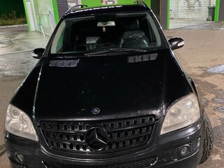 2006 Mercedes-Benz M-Класс 350 II (W164), чёрный, 600000 рублей, вид 2