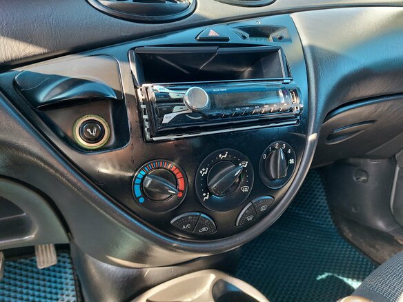 2004 Ford Focus I Рестайлинг, серебристый, 259000 рублей - вид 14