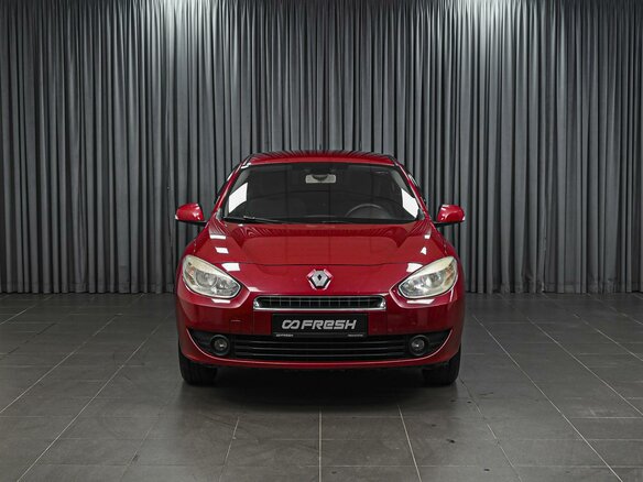 2011 Renault Fluence I, красный - вид 2