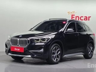 2021 BMW X1 18d xDrive II (F48) Рестайлинг, чёрный, 3000000 рублей, вид 1