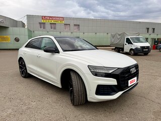 2019 Audi Q8 45 TDI I (4M), белый, 5500000 рублей, вид 2