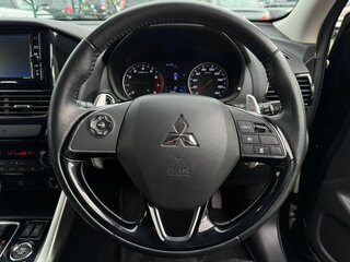 2020 Mitsubishi Eclipse Cross I Рестайлинг, чёрный, 2200000 рублей, вид 3