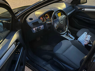 2005 Opel Astra H, чёрный, 370000 рублей, вид 4
