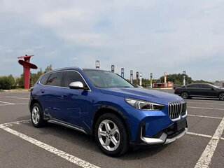 2023 BMW X1 Long 20Li sDrive III (U11/U12), синий, 2534555 рублей, вид 3
