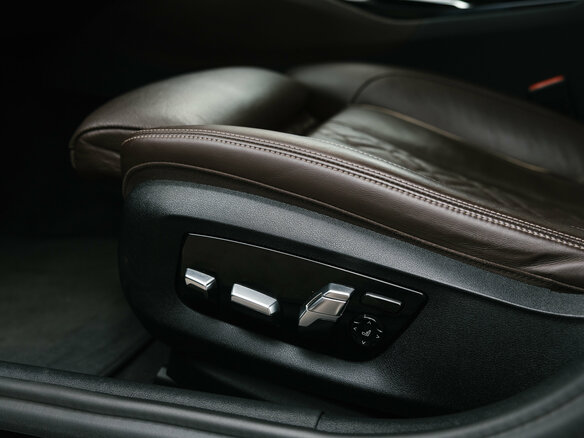 2020 BMW 5 серии 530i xDrive VII (G30/G31/G38) Рестайлинг, серый - вид 23