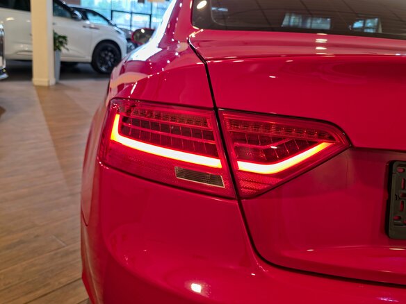 2013 Audi A5 I (8T) Рестайлинг, красный - вид 8