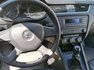 2014 Skoda Octavia III (A7), серебристый, 830000 рублей, вид 4