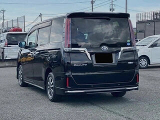 2020 Toyota Esquire I Рестайлинг, чёрный, 1815000 рублей, вид 3