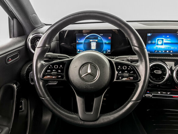 2018 Mercedes-Benz A-Класс 200 IV (W177), чёрный, 2160000 рублей - вид 16