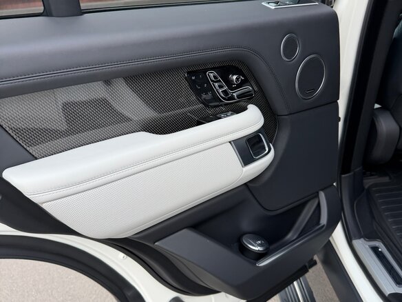 2019 Land Rover Range Rover IV Рестайлинг, белый - вид 22
