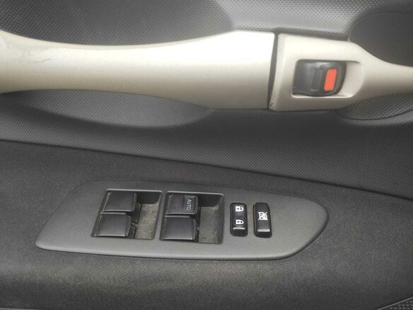 2007 Toyota Auris I, серый, 645000 рублей - вид 6