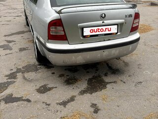 2008 Skoda Octavia I (A4) Рестайлинг, серебристый, 320000 рублей, вид 3