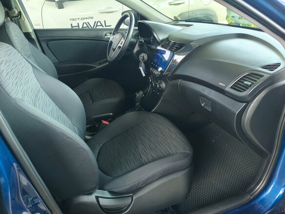 2016 Hyundai Solaris I Рестайлинг, синий - вид 6